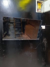 ٤٣ بوصة • سمارت • شبه جديد