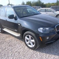 🚘🔥 BMW X5 موديل 2010 للبيع 🔥🚘 للبيع BMW X5 موديل 2010، سيارة فخمة وعمل...