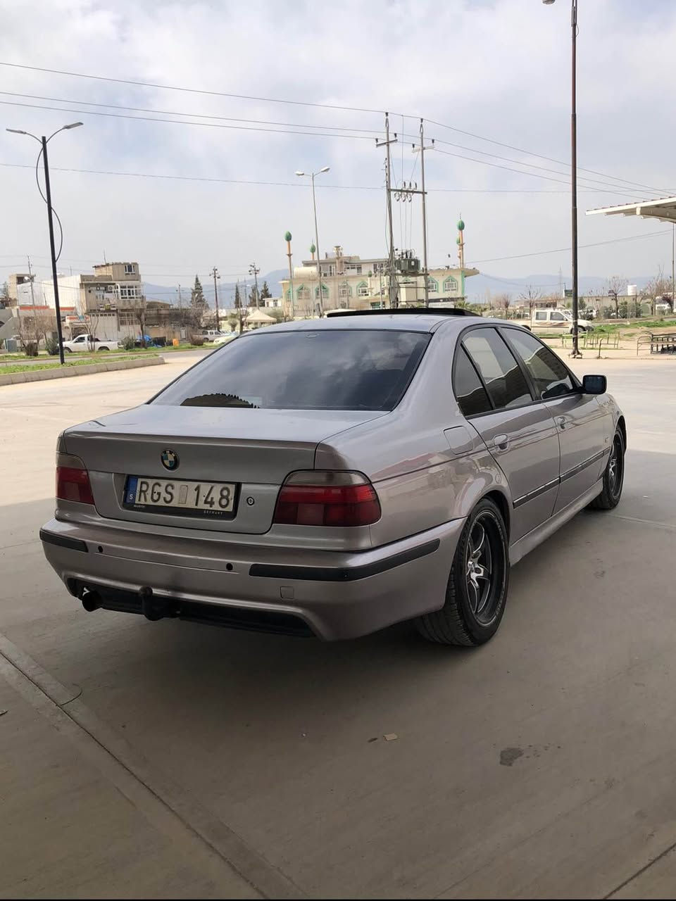 فرؤشتن و گورينه وه

بيئيم سه قه ر ٥٢٥ 

مۆدێل ٩٨ کامل کراوە بە ٢٠٠٣

فول مواصفات 

مه نه فيست ئه صلى ابرايم خه ليل

نموونه ى جوانيه 

گه نجانه يه 

سلايت شوشه 

ده عمى پيشM

ده عمى دوا M

عه ته رى M

لايتى M

تؤماتيك 

ده بل گير 

٤جام كاره با +ئؤتؤ

ته بريت سارد و گه رم له سه ر سويچ

ناو ره ساسى 

كوشن جلد 

كوشن هيته ر 

سوكان ڤؤليؤم

شاشه ئايپاد 

٤تايه و ويلى لؤكى بيلادى له ژيردايه 

 بى ده عم بي ليدراو 

بوياخ سه قف و حيزام به شه رت 

به شه رتى گير و مه كينه و ئه كسل و 

ته وره قه و مه نه فيست و هه موو شتى 

شوێن : زەڕایەن

***********
*********** ڤایبەر و واتساپ دار بنديهكان, السليمانية
