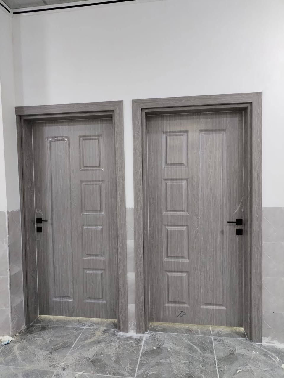 نوعي مواد ستيل وان باب تفصال مع تركيب 110 شباك متر 27 دولار // باب تكلون بلس متر 33 دولار باب 135  (***********)(***********)
