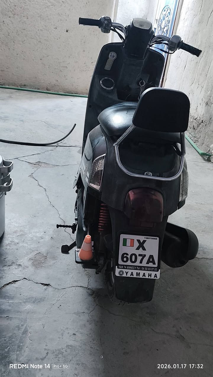 السلام عليكم دراجه بوليسي كل شي ما بيها ماكينه ما مفتوحه دوم ماكينه ناعمه كل شيء شغال بيها السعر 825 وبيها مجال للشراي الالوان البصره الزبير ويراسلني على الواتساب*********** هذا رقمي وعادي اراوس بدراجه ماكس بس اعطوني فرق
