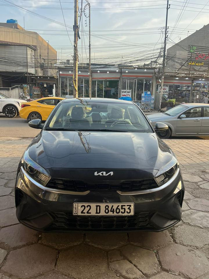 السلام عليكم 
كيا فورتي رقم اربيل الجديد باسمي 
موديل ٢٠٢٢ الشكل الجديد 
ماشيه ٨٢ميل 
السعر ١٤٠ورقه بيه مجال
مواصفات
رادار خلفي امامي+تحديد مسار+ قياده ذاتيه 
نظام توقف ذاتي 
نظام تزلق ونحدار
كامره خلفيه ٣٦٠ درجه 
تحكمات ستيرن جهتين + مثبت سرعه 
٤ انظمه قياده 
محرك دوش ٢٠٠٠
كير ٧ نمر 
كتلوكات السياره كله 
وبعد هواي مواصفات مذاكره
حادثه تبديل جاملغ وبنيد فقط صور الحادث مرفقه
عنواني بغداد حي المعلمين***********
