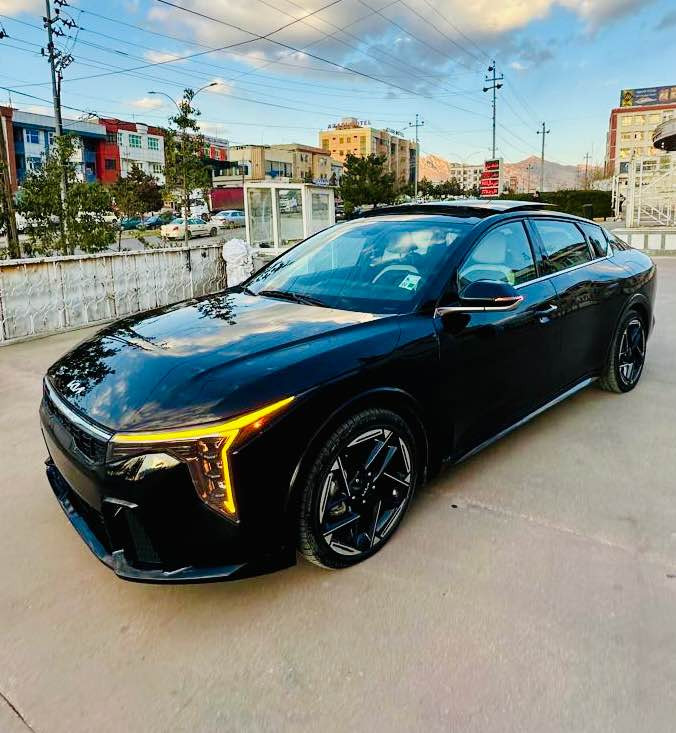 السلام عليكم 
كيا فورتي 2025
اسود بجم جدید 
موصفات  فول فول GT Line 
مواصفات اي شي موجود 
محرك 2.0L 
ماشي 7 الف مایل
سيارة بونيت و جملغ  صبغ 
بدون دواخل و ايرباك ستيرن شريكة
رقم شاصي  3KPFW4DE6SE109613
سياره بدون رقم شرط ترقيم 
السعر 168$ مجال / عنوان عقرة 
شراي اتصل (***********)واتسئاب اكر, نينوى
