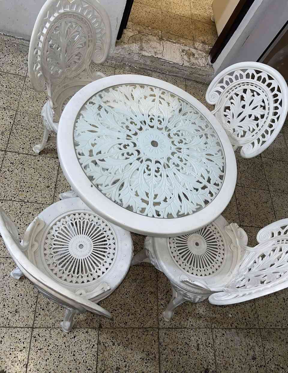 طباخ ماركة سيمفر السعر 175 الف 
ميز طعام سلطاني الثقيل مع اربع كراسي السعر 75 الف
مكان كرادة


**إذا كنت صاحب هذا الإعلان وتريد حذفه لأي سبب، رجاءا أرسل رسالة إلى الدعم الفني**
