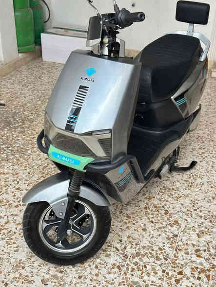 دراجة شحن للبيع شركة الماسة جاهزة من كلشي فقط بطاريات ضعفت بسبب استمرارية العمل عليها
اللي يحب يحجزها 
يراسلني خاص ويدلل او يتصل على الرقم 

***********
***********
