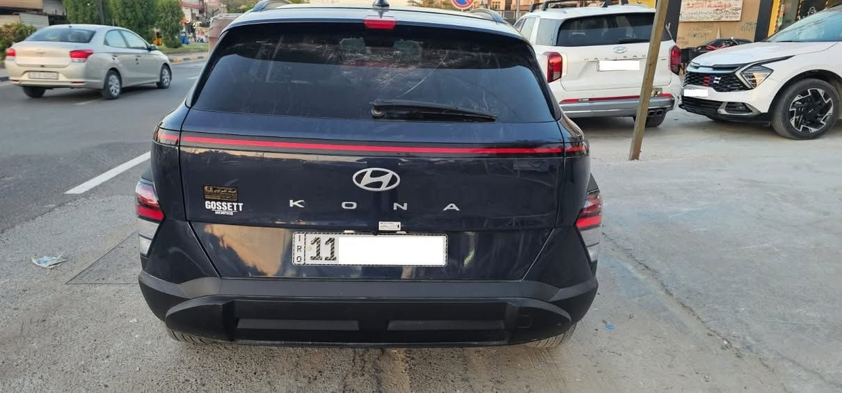 السلام عليكم ورحمة الله ..
للبيع هونداي كونا موديل 2024 فئة ال SEL الشكل الجديد *********** واتس اب 
المواصفات ..
محرك 2000 DOHC
السيارة ماشية 15 الف قابل للزيادة 
دشبول ديجيتال 
بصمة تشغيل + أبواب 
لايتات LED 
أشاير بالمري الجانبية 
كامل تحكمات 
تبريد لمس 
حساس خلفي 
رادارات أمامي وجانبي ( توقف ذاتي ) 
كراسي كهرباء 
داخل ملكي ( آوف وايت ) 
شاحن تايب C 
هاندبريك كهربائي 
وبقية المواصفات لفئتها ..
السيارة بدون صبغ فقط تعديل بسيط بخشم البونيد وتكحيل ( فقط ) 
السيارة رقم بغداد تحويل بنفس اليوم ..
السعر 183 قابل للتفاوض 

 رقم الشاصيKM8HB3AB5RU052286
