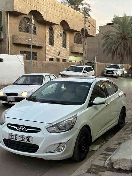 السلام عليكم 
اكسنت للبيع موديل 2015 خليجي 
فول مواصفات + فتحه
كير ومكينه وتبريد وصدر وكهربائات بشرط 100‎%‎ 
تخم تاير جديد + باتري + ادامه كامله 
محرك 1600 دوش دبل قطره / باغي ممفتوح بي
السياره ماشيه 100الف كيلو بلنسبه الموديلها كلش زين
السياره بيها فقط باب السايق صبغ اثر شخوط ، 
سياره مناقصها الف دينار جاهزه 
رقم بغداد الحديد + هزه وفحص وسنويه كله 29 
باسمي تحويل ثاني يوم 
مكان السياره بغداد المنصور 
السعر 108 وبيها مجال بسيط 
الرقم *********** + واتساب أربيل
