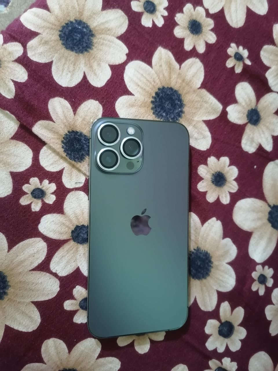 للبيع 13 برو ماكس ذاكرة 256 بطارية 83 نموذج M وتر بروف الجهاز وكالة ما مفتوح الملحقات كفر و كيبل فقط رقم ***********
