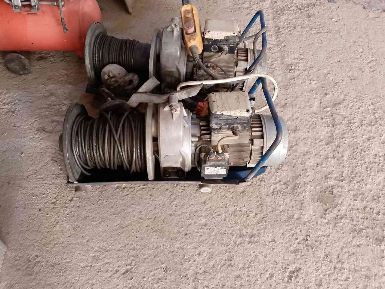 ونج مستعمل كامل بسعر مناسب للاستفسار ***********
