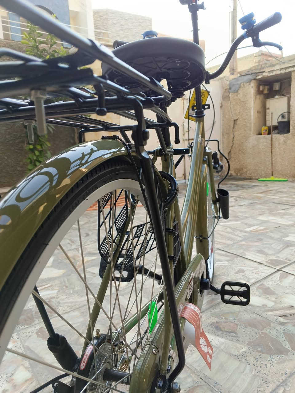 رجاءً اقره المنشور زين وارسل
سلام عليكم
بيدي 2022 اصلي
كفاله بي ملاحضات وشخوط زغيرات جداً 
البايسكل ما راكض مال جناي
لايت داينمو
لون مميز
السعر 150 وبي مجال جماعه ال100 لحد يخابرني
بيع فقط او مراوس بتكسي مارشال
*********** العنوان بغداد الشعب
