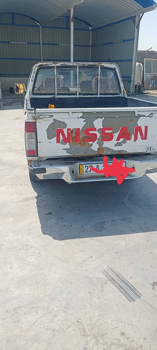 السلام عليكم  نيسان  موديل 2000 رقم ذق قار   دولي بأسمي  صار سبوع محولها يعني سنويه لل2031  مكينه صار شهر من شاده جديده 2400 سياره مكفوله من العيب الشرعي  السعر 60 وبيها مجال مكاني  ناصريه الشرا ي يتصل ***********
