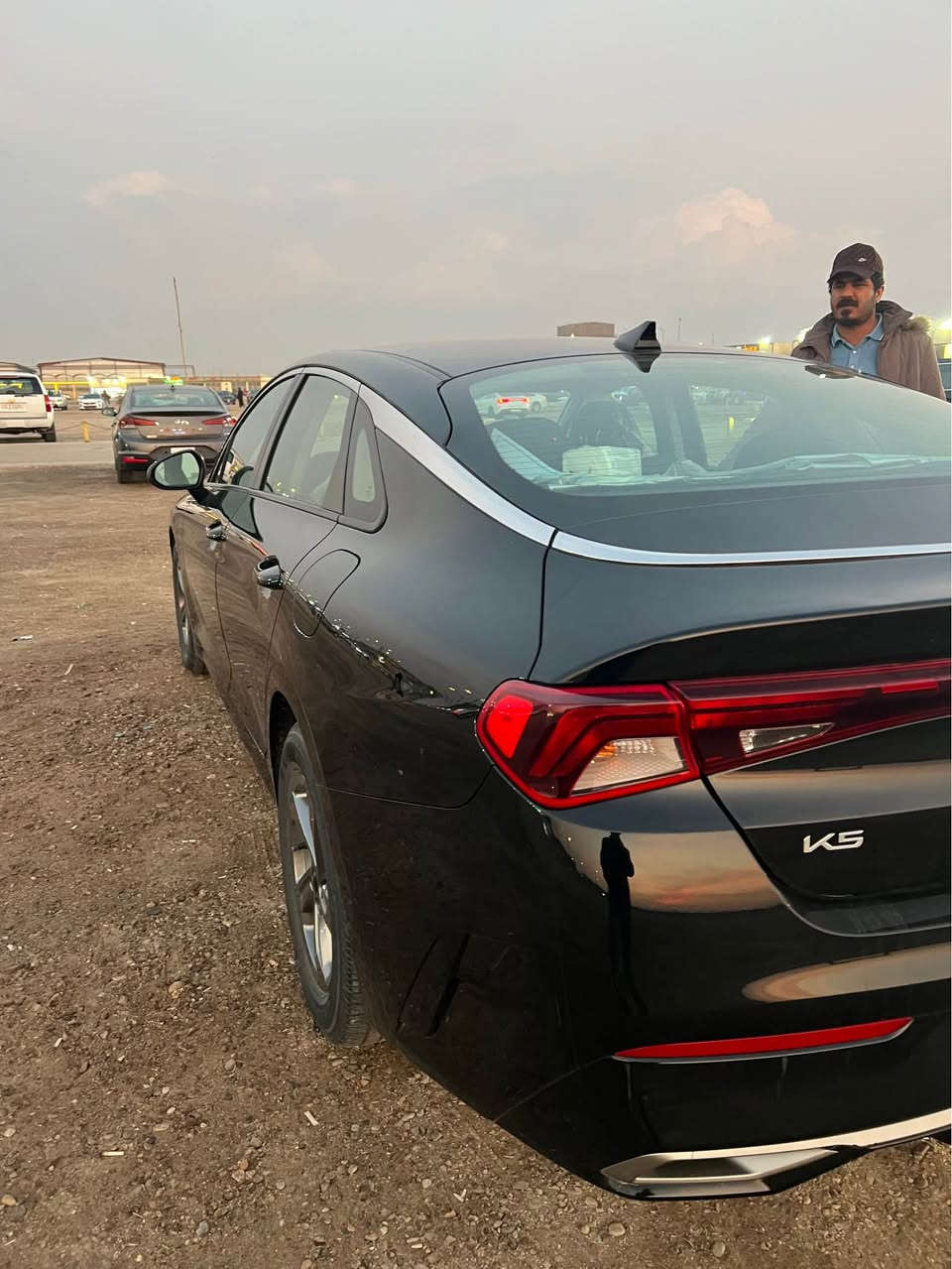كيا فايف 23وارد بيها بنيد مبدل بيها بارد بالباب خلف العبري ماشيه 47 كيلو رقم أربيل رقمي *********** البصرة, العراق

