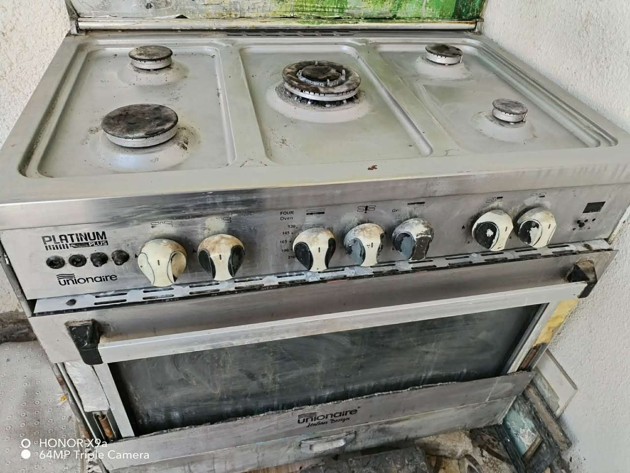 طباخ كل عيونه شغاله والفرن
غساله اوتماتيك ١٣ كيلو حتى بطانيات تغسل شغالة ونظيفة 
للبيع خلي سعر والسعر زين اشوفه خيرهن


**إذا كنت صاحب هذا الإعلان وتريد حذفه لأي سبب، رجاءا أرسل رسالة إلى الدعم الفني**