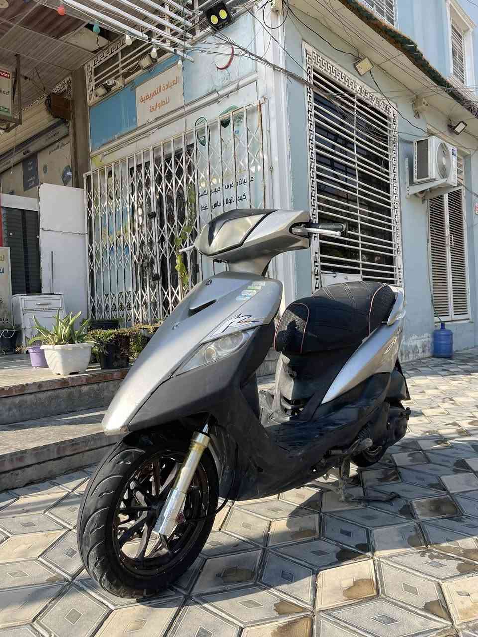 ماكس ثعلب للبيع دراجه مال رنبه !!

الدراجه مكفوله ومابيه كل نقص 

مكينته نظيفه واطيك بيه ضمان لاتبخر 

ولاتنضح وكله وكاله ومداريه دهن امزويل 

بانزين محسن كابريتره خير من الله 

بيه كلجات ووياله 12 مال ثعلب 

وصدر وفج وفلنجه وكشن رياضي 

الدراجه اجتي من الخارج هيج 

مكاني بغداد حي العدل 

***********
