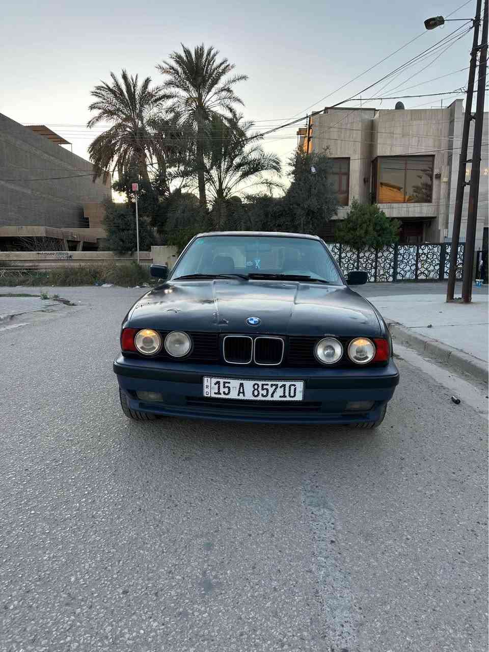 سلام عليكم
للبيع بي ام موديل 1992 اصل 
حجم 525 شادلها مكينه 28 مسكر فانوس
كير عادي سياره اول ثاني ثالث بطناش ومعدل خير من الله
مكينه كير جدد. رقم انبار مشروع نكليزي تحويل مباشر. 
كهربائيات كلها ع لبلاد صدر خلفي امامي كله جديد تخم تاير كله جديد سياره مكفوله من ضربه وصبغ يحتاجلها صبغ فقط سياره كليها كت كامل m دعاميات ودوس. سياره ترايها كلش حلوه ناعمه كلش. سعر 47 وبيها مجال مكاني بغداد حي الجامعه. *********** بغداد, العراق
