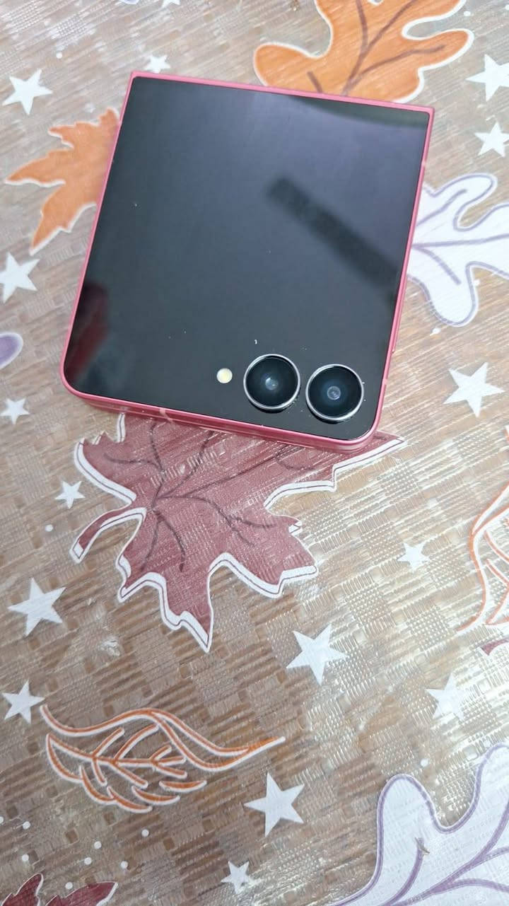 السلام عليكم سامسونج zflip 7
خزن ٢٥٦ GB مستعمل قليل مكاني بغداد البنوك توصيلل ممتوفر 🚫 السعر مليون و١٥٠ وبي مجال ( 1150) للتواصل ***********
