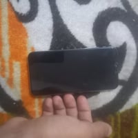 x البيع ذاكره ٦٤   بطاريه ١٠٠ فول نضافه  07887764286