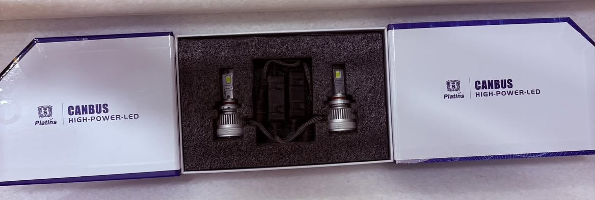 السلام عليكم
1-لايت زنون ابيض نهار 150واط حقيقي شركة Platins فيشتة 9005استخدام ٣اشهر 
2-محولات 500واط فيشتهن H11 وياهن لايتاتهن ابيض يرهمن عالي وناصي او بس ناصي 
3-لايتات لون اصفر فيشتهن9005
4-فيشة H11
للاستفسار خاص او على ***********
