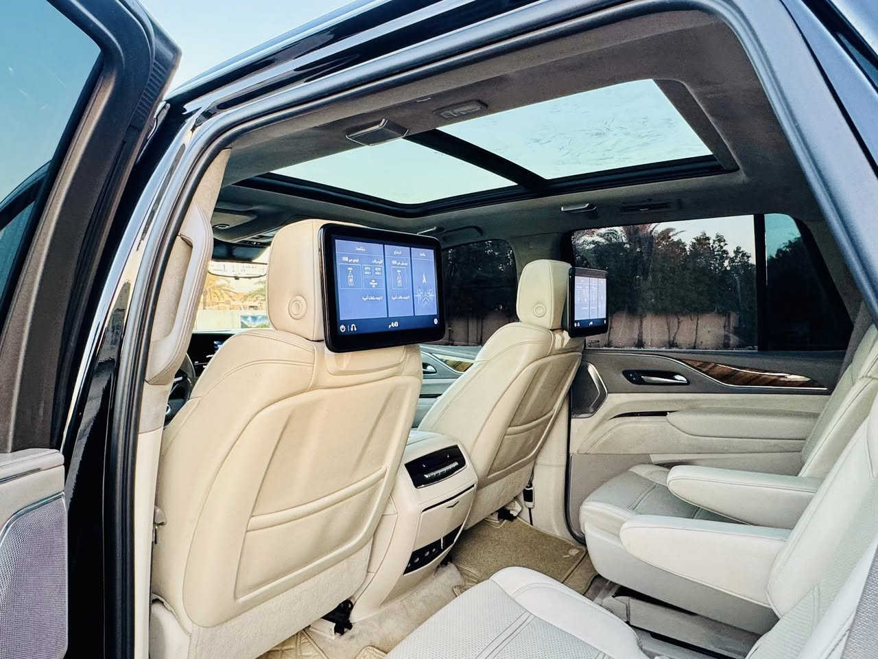 السلام عليكم
كاديلاك اسكاليد للبيع  خليجيه 2021 
اسبرسو معروف مواصفات 
سياره بسمي رقم جديد 
مغلفه PPFبل كامل 
مواصفات سياره 
.جكات 
.فور ويل 
.ابواب شفط 
.نقطة عمياء  
داخل افوايت 
.صندوق شفط 
.شاشه كبيرة 
.كامرة 4k
.دمام صندوق
.تشغيل عن بعد 
36 سماعة AKG
.كاميرات 6
.داتا شو 
.بانوراما 
.جنطة ذكية 
.رادار جانبي و امامي 
.رادار تحديد مسار
.كشن Vib منفصل 
.مري شفط 
.ويل 22
.ذاكر ميموري خزن 
.مسنات جلد 
.إنارة محيطية 
.لدات 
.اشاير ترحيب
.حزام ذكي 
.كاميرا وسطية 
.ثلاجة 
السياره ماشيه52
مكان بغداد 
للاستفسار (***********)
