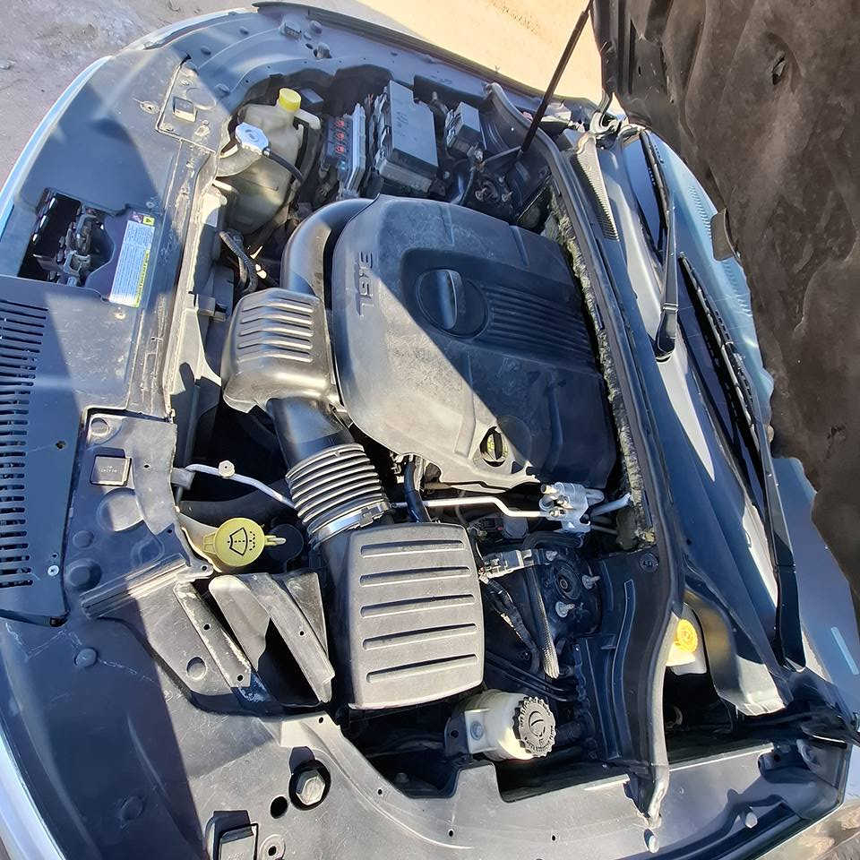 دورنكو 2011 اسود
مواصفات فئة كرو
 محرك 3600
فور ويل
كشن مخمل
جنطة كهرباء
مراية جانبية قلاب
حساس خلفي وكاميرا
رقم اربيل 
 سنوية منتهية
السعر 153 ورقة
المكان البصرة خور الزبير 
*********** الزبير, البصرة
