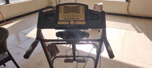 جهاز جري مستعمل قليل ماطوره عاطل ، السعر المطلوب 185000 دينار
موبايل ***********
