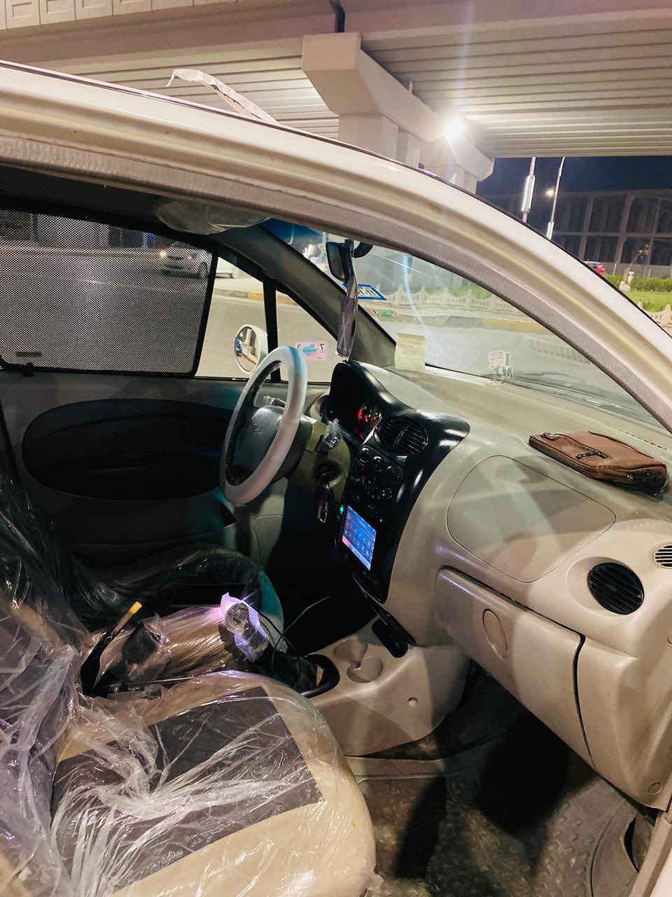 السلام عليكم 
كوكو كير عادي سياره جديده 
مايعوزها مصرف ربع صخم جديد 
مكينه لاصرف ولانفخ صخم جديد تايرات جدد 
وايرمنيه شغاله مكانها موصل الايسر 
غير متواجد عل نت 

***********
