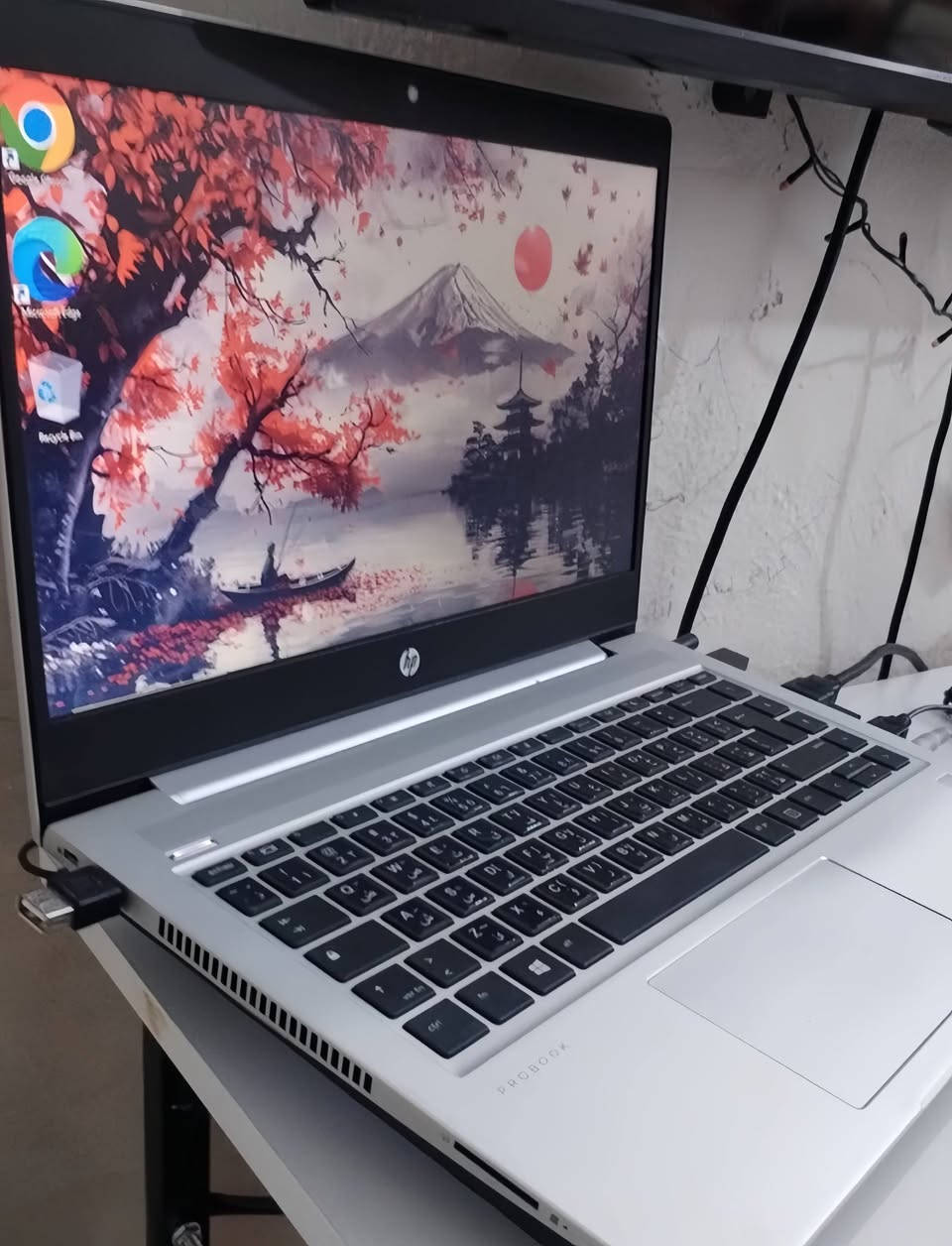 لابتوب HP PROBOOK445
مواصفات
Ryzen 3 3200U
Radeon Vega 3
8GB RAM
 128 GB SSD + 500GB HHD
كل المنافذ شغالات
بسعر 200 الف
***********
