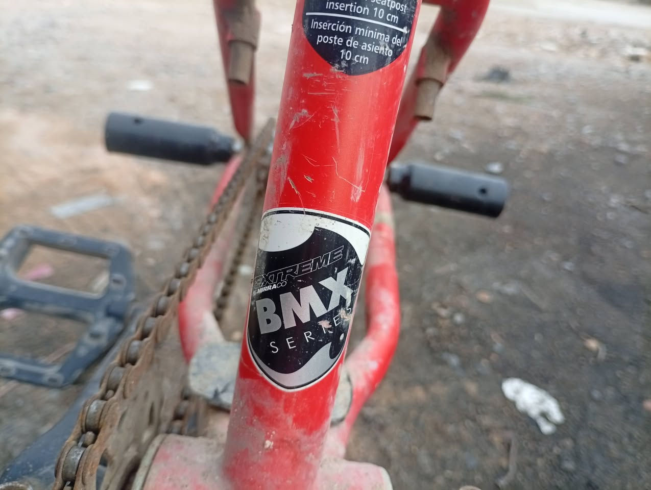 السلام عليكم بايسكل BMX اصلي سعر150بي مجال***********
