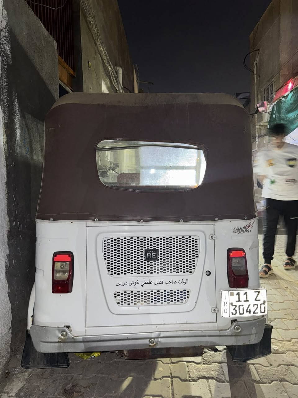 السلام عليكم
تكتك للبيع 22
نضيفه جاهزة للبيع 
السعر:  9100
المكان : الطوبجي 
رقم الهاتف : ***********
