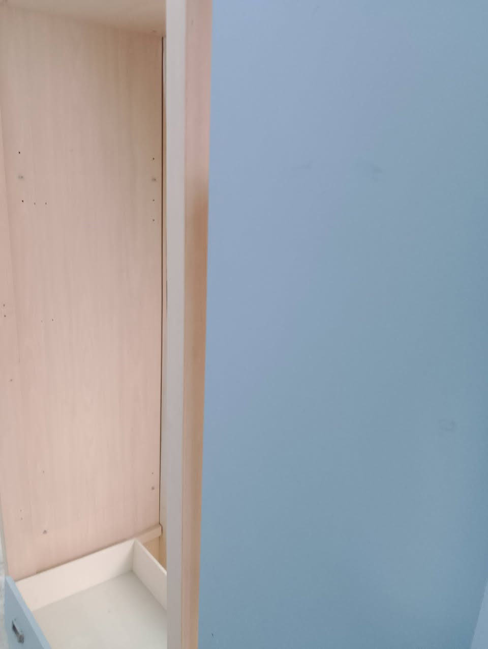 سلام عليكم قنصور للبيع اخشاب تركي نضيف اربعة ابواب ارتفاع مرتين السعر 125وبيها مجال عنوان موصل سايدين البحرين قرب جامع الطيار للاستفسار الاتصال على الرقم
***********
0751209528
