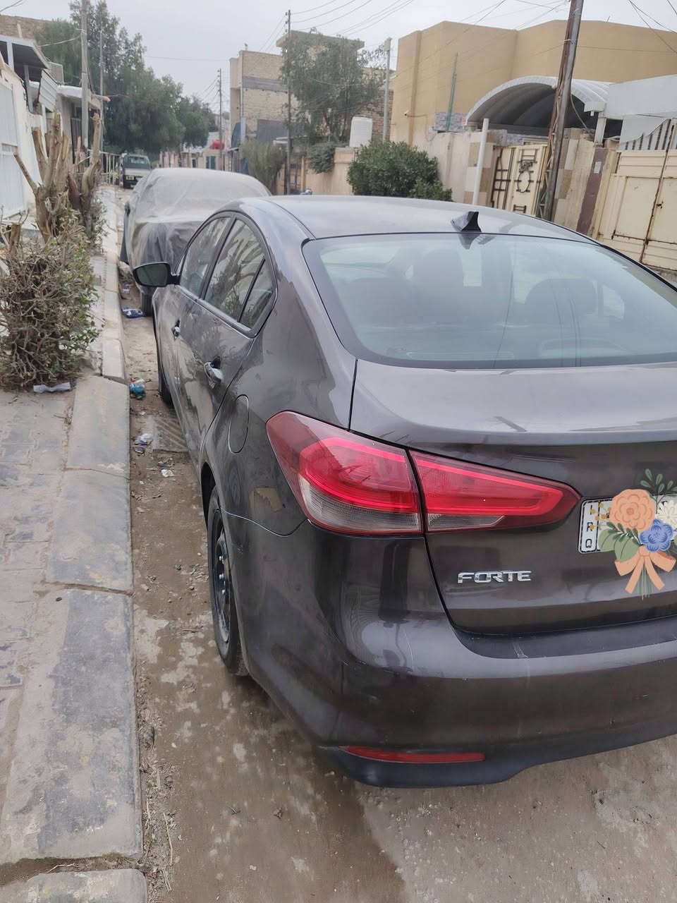 فورتي 2017  محرك 2000 دوش  كير  AT حادثه بيبات وبيه صبغ بالصفحه الثانيه  بيه سونار موجود البجم كبس ماشيه 37الف رقم كربلا     السياره جاهزه بدون نواقص 
العنوان كربلا سيف سعد
***********
