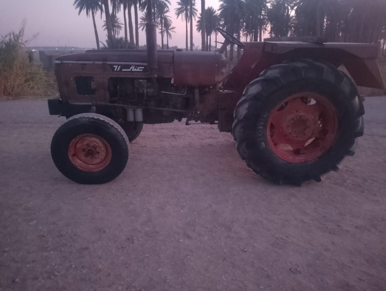 عنتر. 71. 

بلادية ع وضع شركة. مكينة حلوة. موديل 87    كشرها درجة اولى.     كهربائيات. شغالة. مكاني ديالى كنعان. سعر   3650 .بيها مجال بسيط. كلش.    للاستفسار. 
***********. 

***********.  اتصال 

***********.  اتصال
