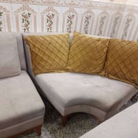 تخم  للبيع ٧ مقاعد مع طبله وسطيه نظيف مابي ضرر بغداد كاظميه استفسار  ٠...