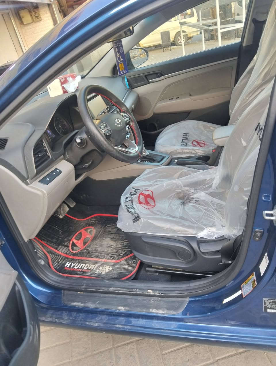 سلام عليكم النتره 20 البيع رقم بغداد بسمي ساره عنؤان بغداد السعر 125رقم مبايل ***********
