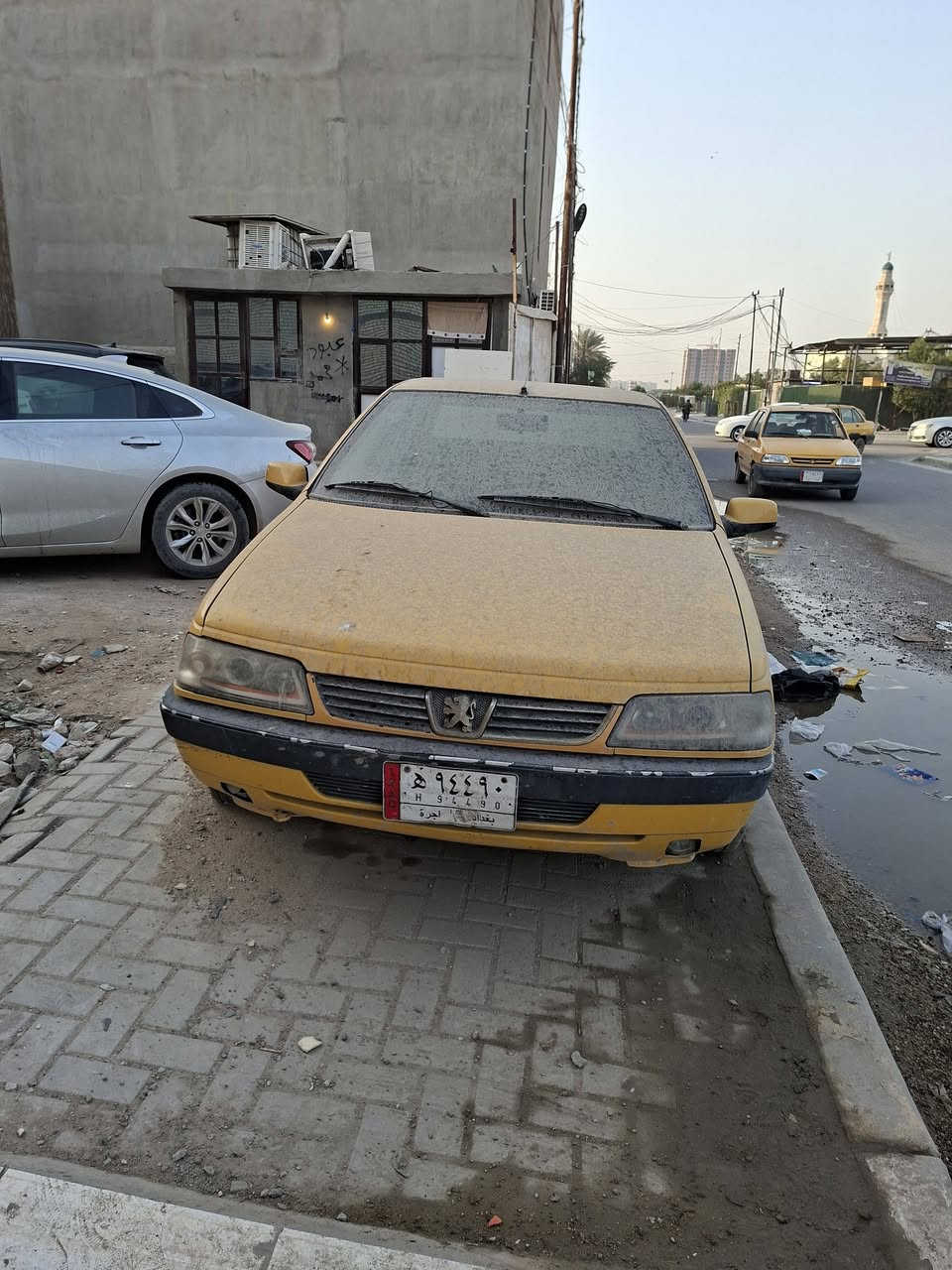 السلام عليكم موديل ١٦ سنويه بأسمي مكينه خيط تبخير طخات بسيطه نقوصاتها صدر منتهي ودرام شفتات هم تبريد ثلج تخم تاير عنواني دوره حي اسيا *********** زياد السعر ٢٣ ورقه
