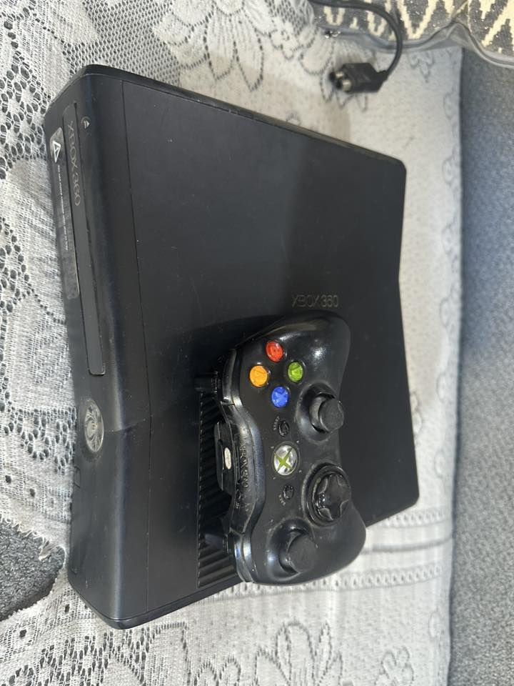 السلام عليكم اكس بوكس 360 السعر 100 تواصل خاص


**إذا كنت صاحب هذا الإعلان وتريد حذفه لأي سبب، رجاءا أرسل رسالة إلى الدعم الفني**