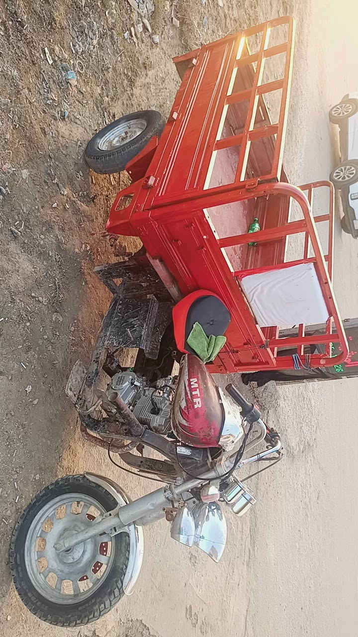 سلام عليكم اخوان ستوته MTR للبيع موديل 2009 رقم وسنويه  خير من الله عايزه حداديه للبدي بس شاصي وكله مفكول السعر 660 وبيها مجال عنوان بابل شوملي ***********
