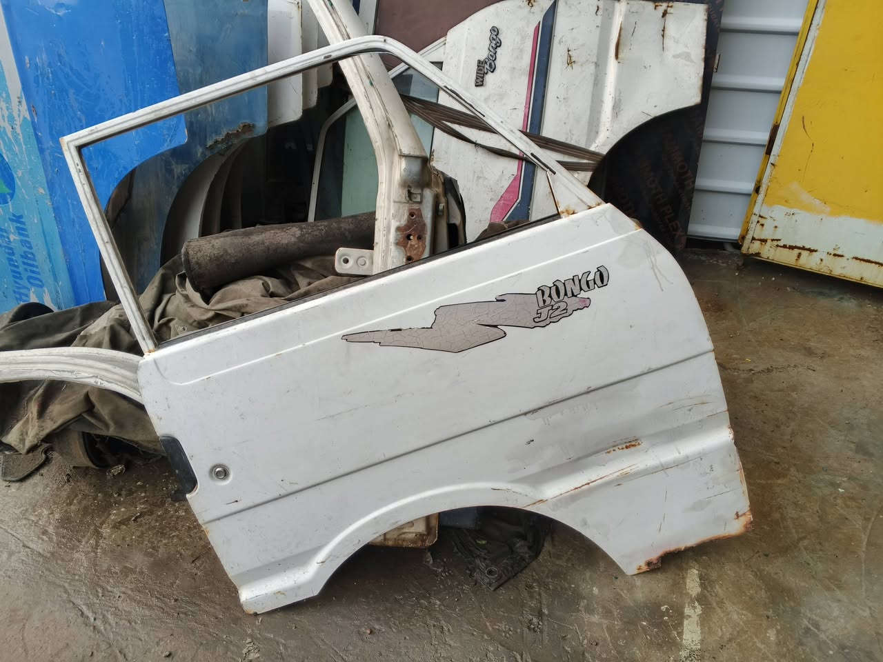 من هسة ،،،،👈 جهز سيارتك 👌
السلام عليكم 
للبيع 📸
ادوات احتياطية بنكو 96/95/94/93 🥰🥰
 تفصيخ حاوية  وجديد ✔️
 خدمة توصيل متوفرة لكل العراق🇮🇶
 العنوان: بغداد – كسرة وعطش
للطلب والحجز متواجد خاص
 او وتساب: *********** 📲
شنو تحتاج ارسل  📸 صورة يجيك 
السعر وتفاصيل 👌

🌟 حياكم الله واهلاً وسهلاً بالجميع 🌹
