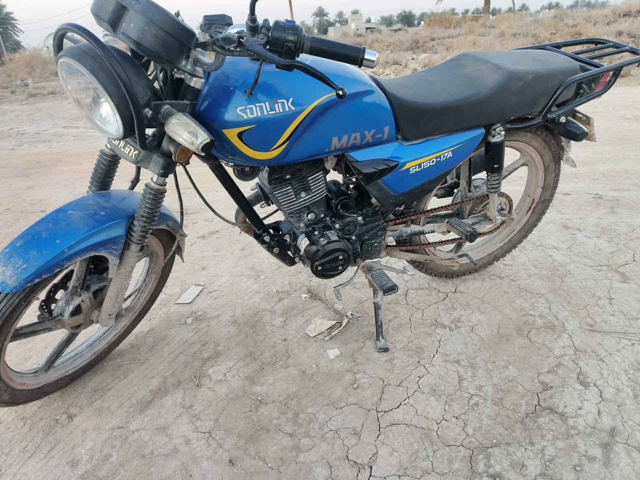 سلام عليكم ورحمة الله وبركاتة  اخوان سفان سونك 25جديد كفاله عامه دراجه حلوه اوراق استنساخ السعر800وبيها مجال حك الجيه وبيك خير ودلل متواجد ع الفيس ***********
