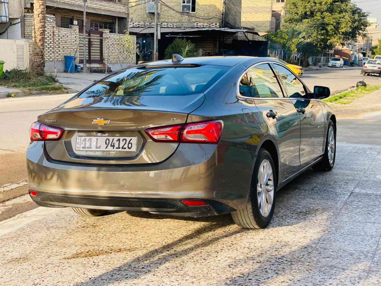 للبيع 
ماليبو موديل 2020
سياره ماشيه 50.000
سياره باسمي رقم بغداد انكليزي
سياره جاهزه منكلشي تخم تايرات حداديه كير محرك 
حادثه فقط بنيد مصيوغ  بنود لغد بدون شاصي وموضح بلسونر 
محرك 1500 تيربو 
مكان السياره بغداد البياع
للتواصل 
***********
