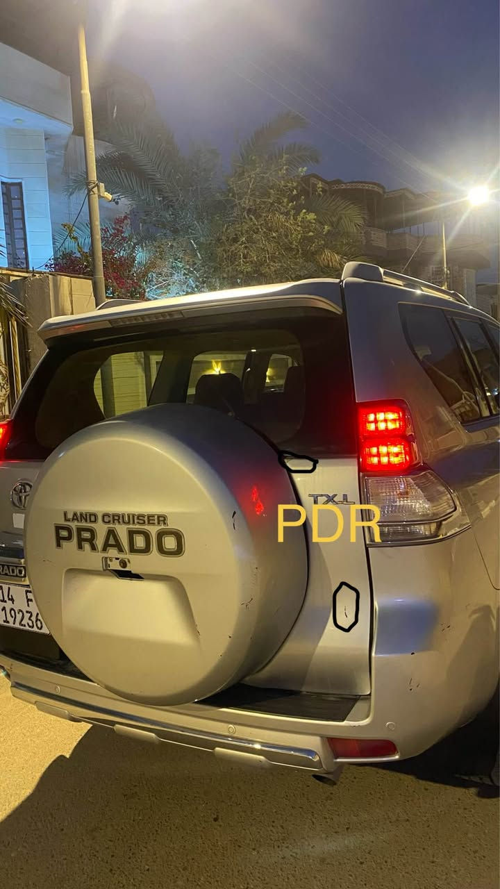 سلام عليكم 
للبيع برادو 2013 محرك 4 سلندر محرك و كير و تبريد مكفولات بيه pdr محددات باللون الاسود بدون فتح او شاصي رصعات فقط السيارة حدادة نص عمر و تخم تاير جديد ماشية 190 الف مواصفاتها اعتيادية جام اوتو و سبير تعليك كشنات مخمل ملبسهن جلد منفذ 220Volt بالصندوك زراكات باللايتات اشاير بالمري حساسات خلفية 
السعر 255 و بيها مجال رقمي *********** مكان السيارة البصرة البصرة, العراق
