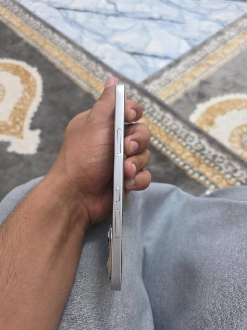 سلام عليكم هونر 400لايت جديدي كلش كامل ملحقات شرط الفحص وين ما تريد اضمنه الك سعره 290وبي مجال السكن بصرة حي الشرطة رقم واتساب أفضل ***********
