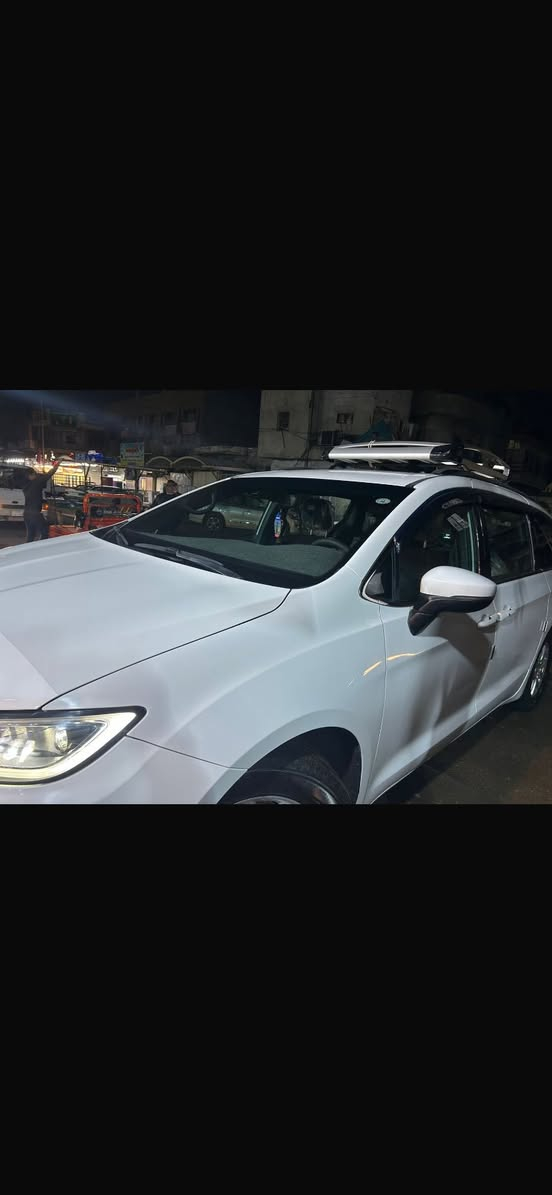 كرايسلر  باسفيكا 23 ضرر دعاميه فقط وصور حادث وفحص سونر مسوي بتركيا مرفق. وبيه رش بنيد بامريكا  بدون تبديل  بدون دواخل شرط بدون صبغ ماشيه 38 ميل سياره جديده وتخم تاير جديد موصفات مكينه 3600 كراسي كهرباء تدفءه كراسي بلع شفط رادار امامي جانبي اشاير مري ابواب وجنطه كهرباء شفط. شاشه كبيره حساسات خلفي كامره دواره كبيره وبيه اهواي مواصفات سياره ترايك وين متريد رقم أربيل باسمي هزه 100 /100 سنويه لغايه 31 فحص بعده مخلصان الشهر الخامس مكان بغداد الكرخ العلاوي *********** سعر 232قفل بدون  عمله. وبل عافيه على الياخذه
