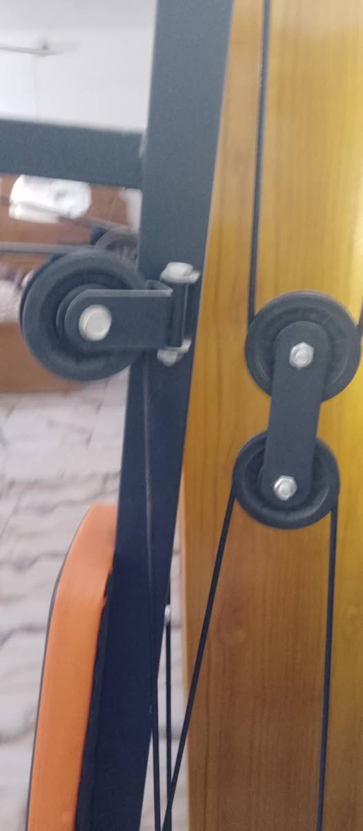 بسم الله الرحمن الرحيم
متاح للبيع جهاز هوم جيم Home Gym  حديد متعدد التمارين كامل ما بيه نقص الوزن الكلي للحديد ٨٥ كيلو مستخدم استخدام منزلي بسيط النظافة ٩٨٪ جهاز تمارين مفيد جداً للمبتدئين و المتوسطي الخبرة كما يوفر على اللاعب عناء الذهاب الى القاعة الرياضية و يمكن أن يؤدي تمارينه في اي وقت و بالاسلوب الذي يريده و يوفر خصوصية اللاعب ممكن تتمرن بالليل في الصباح الباكر في اي وقت و ما ياخذ مساحة كما موضح بالصور 

جهازك في بيتك تمرينك في بيتك انت حر نفسك لا اشتراك و لا وقت يحددك و لا واحد يغثك و لا يزاحمك 

مكاني بعقوبة خلف المحافظة 

الاتصال على الهاتف 

 ***********

السعر ٣٧٥ بيه مجال بسيط 

اتصل و بيك خير و اتدلل
