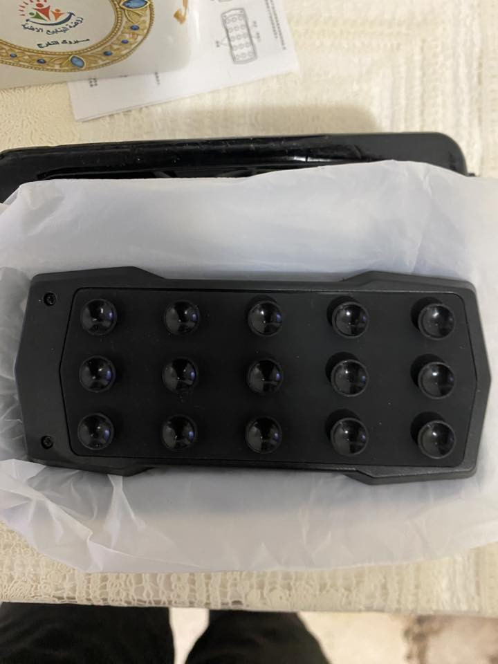 جوستك للبيع بلوتوث مال بوبجي اصليه بعده جديده مامستعمله تلزك بضهر التلفون كلش حلوه عنوان بغداد ساحه عدن التواصل *********** وتساب
