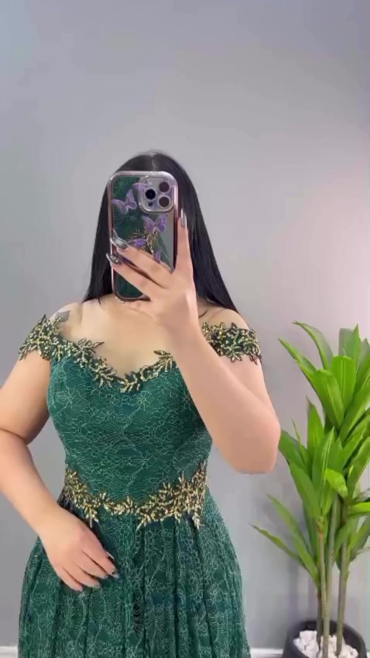 نوع القماش: خامة كوالتي درجة أول .
القياسات المتوفرة: 38 | 40 | 42.
المناسبة: فستان سهرة / حفلات.

💰 السعر: 40,000 ألف دينار فقط

فساتين القريشي | Al-Quraishi 👑
لكِ هيبة الملكات في ليلة العمر.. ✨
🔹 الثقة: افحصي الفستان كدام المندوب قبل الدفع.
🔹 السرعة: توصيلنا يوصلج خلال 3 أيام بس.
🔹 الواقع: تصوير حي 100%.. الموديل نفس الصورة.
📍 أونلاين | شحن لكافة المحافظات 🚚
💬 للحجز والاستفسار: راسلينا (دايركت)

#فساتين_أعراس #عرايس_العراق #بدلات_زفاف #ازياء_نسائيه #بغداد_أزياء #موديلات_2026 #تجهيزات_عروس #فساتين_سهرة #اونلاين_عراق #فساتين_القريشي


**إذا كنت صاحب هذا الإعلان وتريد حذفه لأي سبب، رجاءا أرسل رسالة إلى الدعم الفني**