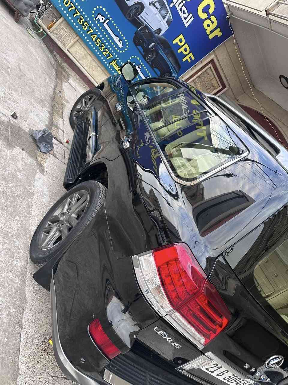 للبيع لكزز مديل 2013 اس سبورت فول مواصفات ماشيه 147 العنوان بغداد البلديات الهاتف ***********
