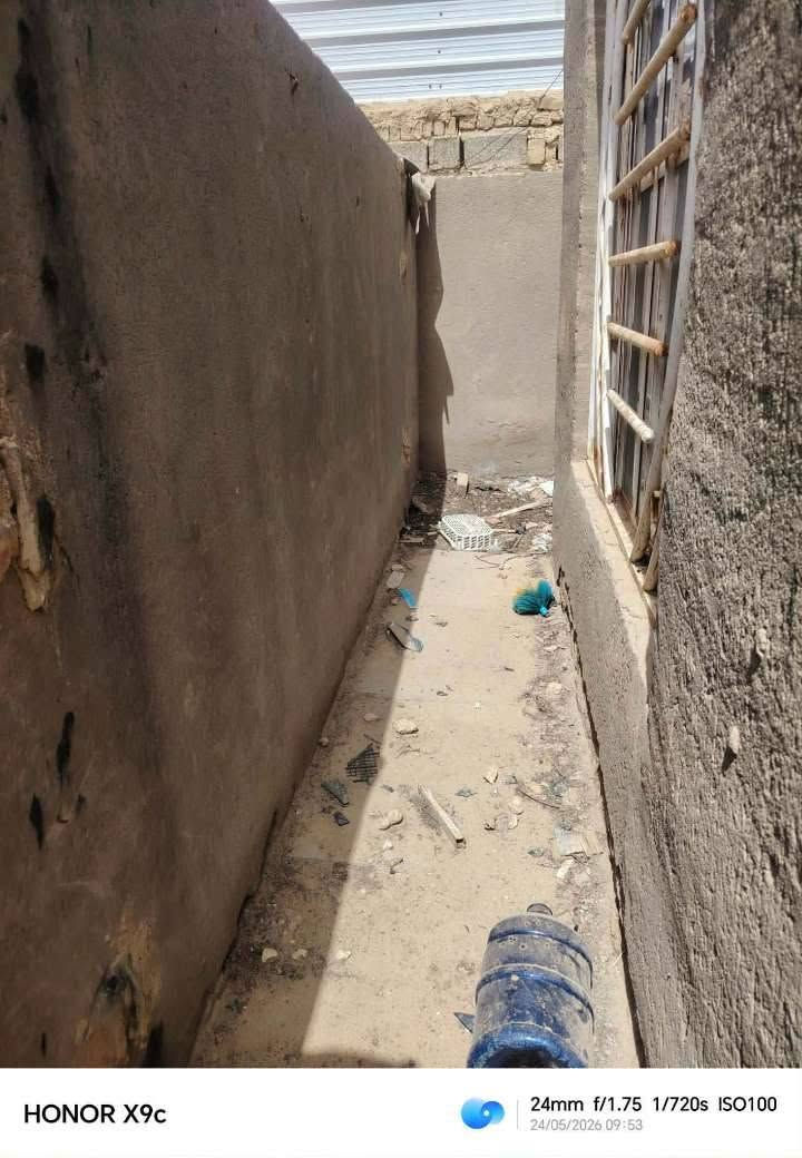 مرحبامتوفر بيت
١٦٥متر بيت بناء قديم يحتاج ترميم او تفلشه وتعيد بنائه  منطقة مجاري وجاي يجهزون للتبليط خيري مقابل الدواجن سعر جدا مناسب التواصل ع الخاص او ع الرقم ***********
