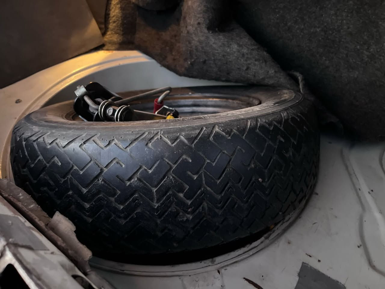 السلام عليكم برازيلي بيه جاملغ خلفي فقط صبغ مكينه ١٨٠٠ كير ٤ نمر مو٥ نمر تبريد تدفئه حداديه كهربائيات سنويه الحد ٢٠٢٧ سنويه بسمنه ترايه وين ميعجبك بيع او مراوس حسب القناعه مكان السياره بغداد الكريعات رقم تليفون *********** غير متواجد ع فيس
