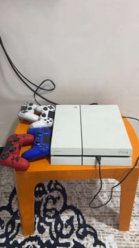 بلايستيشن ٤ • ٤ يدات • الدوره